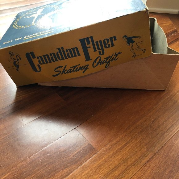 Vintage Cardboard Box Canadian Flyer Ice Skates - Picture 4 of 8